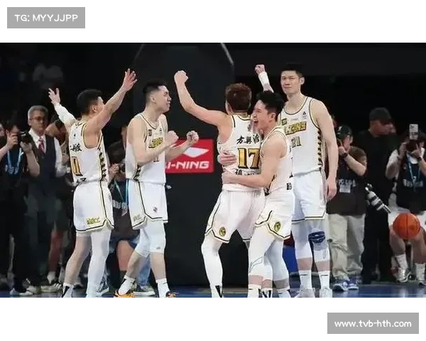 广厦队防守抑制北京得分，二番战77-74再胜对手